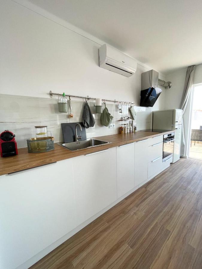 Sun Waves Beach Apartment Portimao Luaran gambar